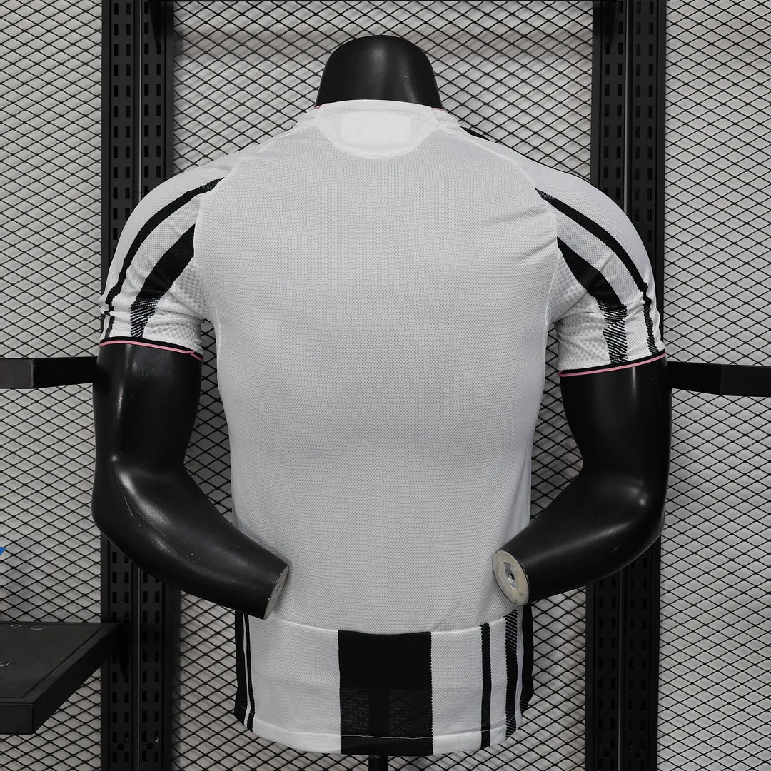2025/2026  Juventus Home Football Shirt